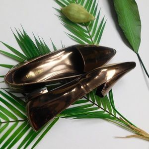 Nine West  Cooper Tone Pointed Toe Loafer Size 10